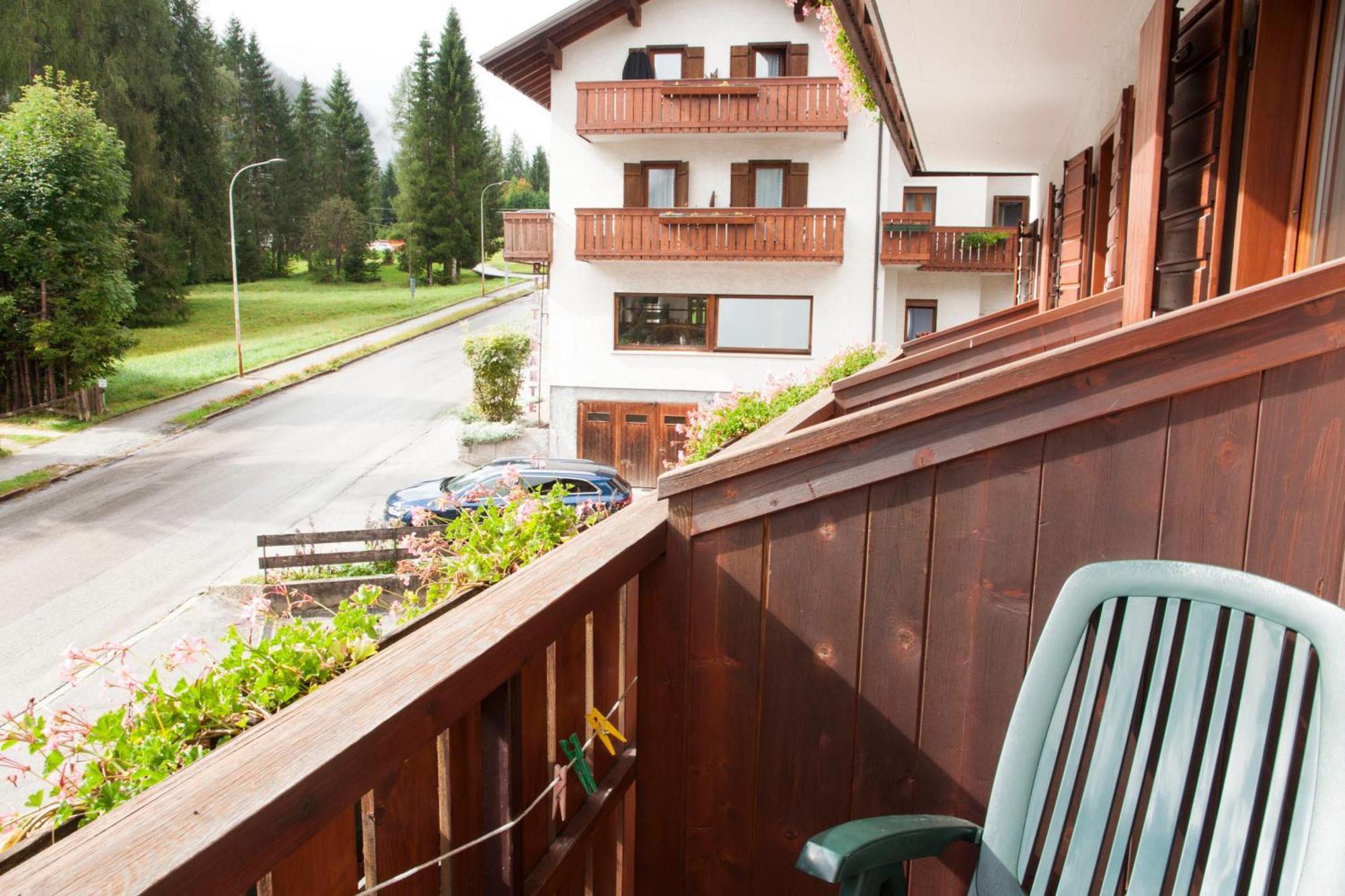 Garni Mariolina Bed and Breakfast Falcade Εξωτερικό φωτογραφία