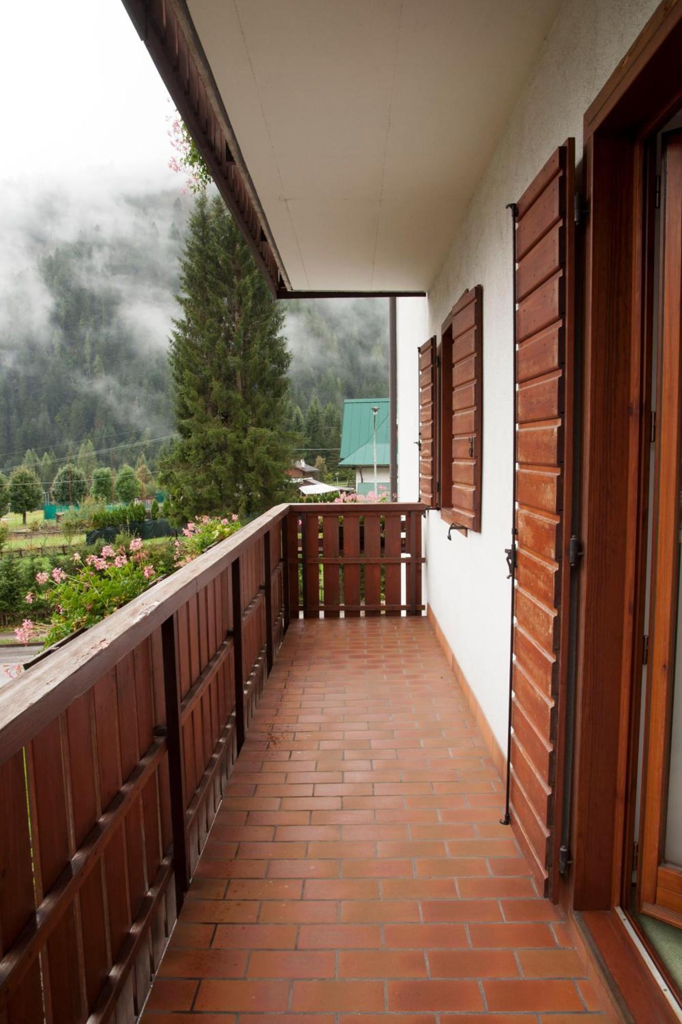 Garni Mariolina Bed and Breakfast Falcade Εξωτερικό φωτογραφία