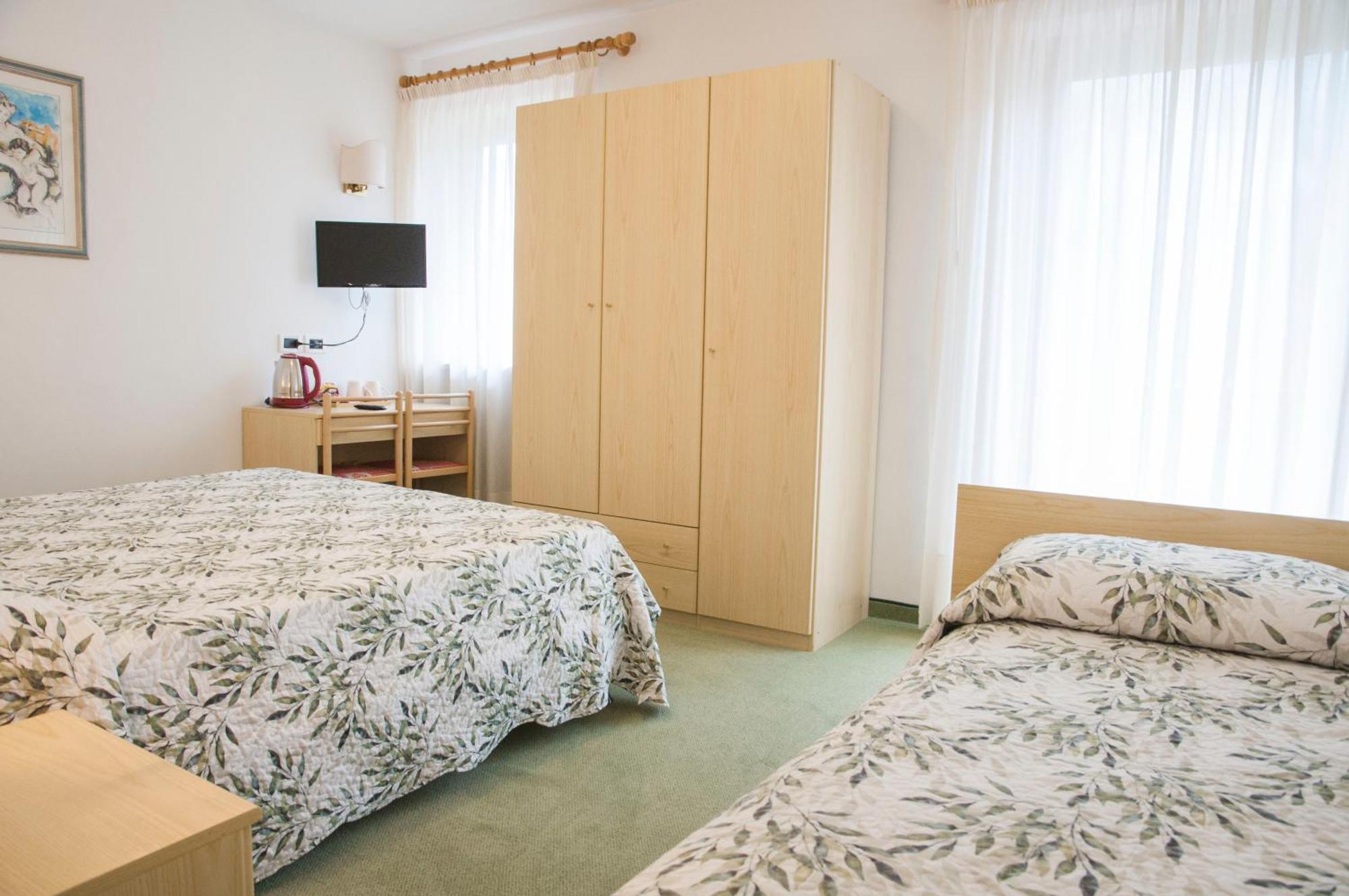 Garni Mariolina Bed and Breakfast Falcade Εξωτερικό φωτογραφία