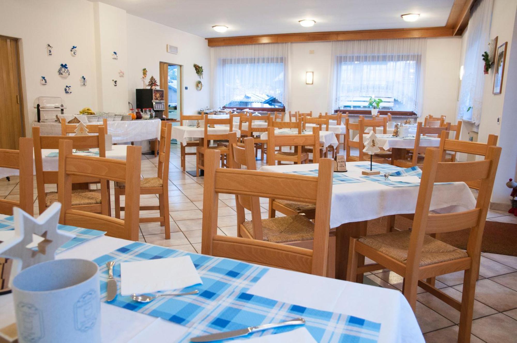 Garni Mariolina Bed and Breakfast Falcade Εξωτερικό φωτογραφία