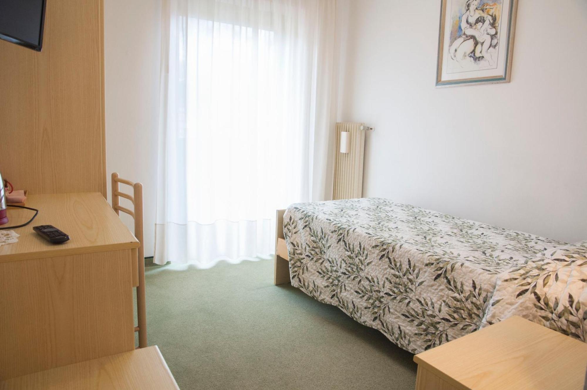 Garni Mariolina Bed and Breakfast Falcade Εξωτερικό φωτογραφία